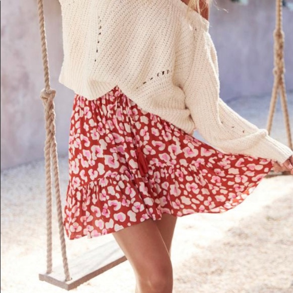 Mister Zimi Velvie Skirt in Red Leopard